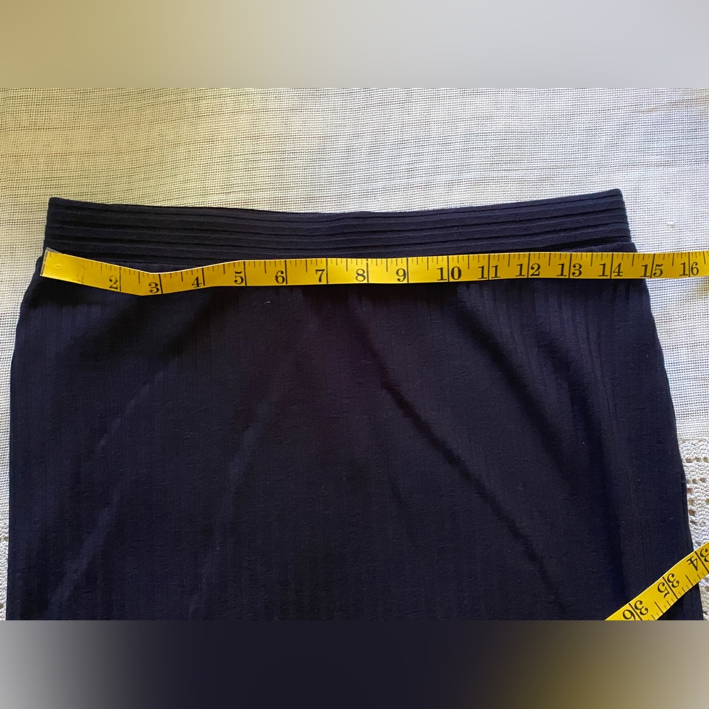 Apt. 9 black ribbed skirt size small - Picture 5 of 5
